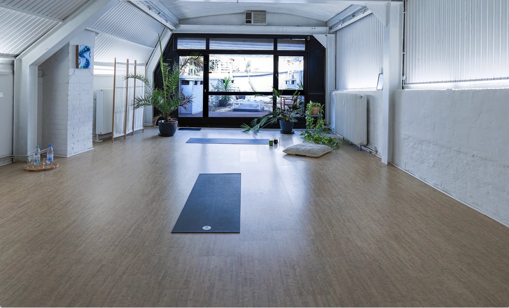 Helles Yogastudio zur Vermietung für Bewegung und Wellness in Düsseldorf